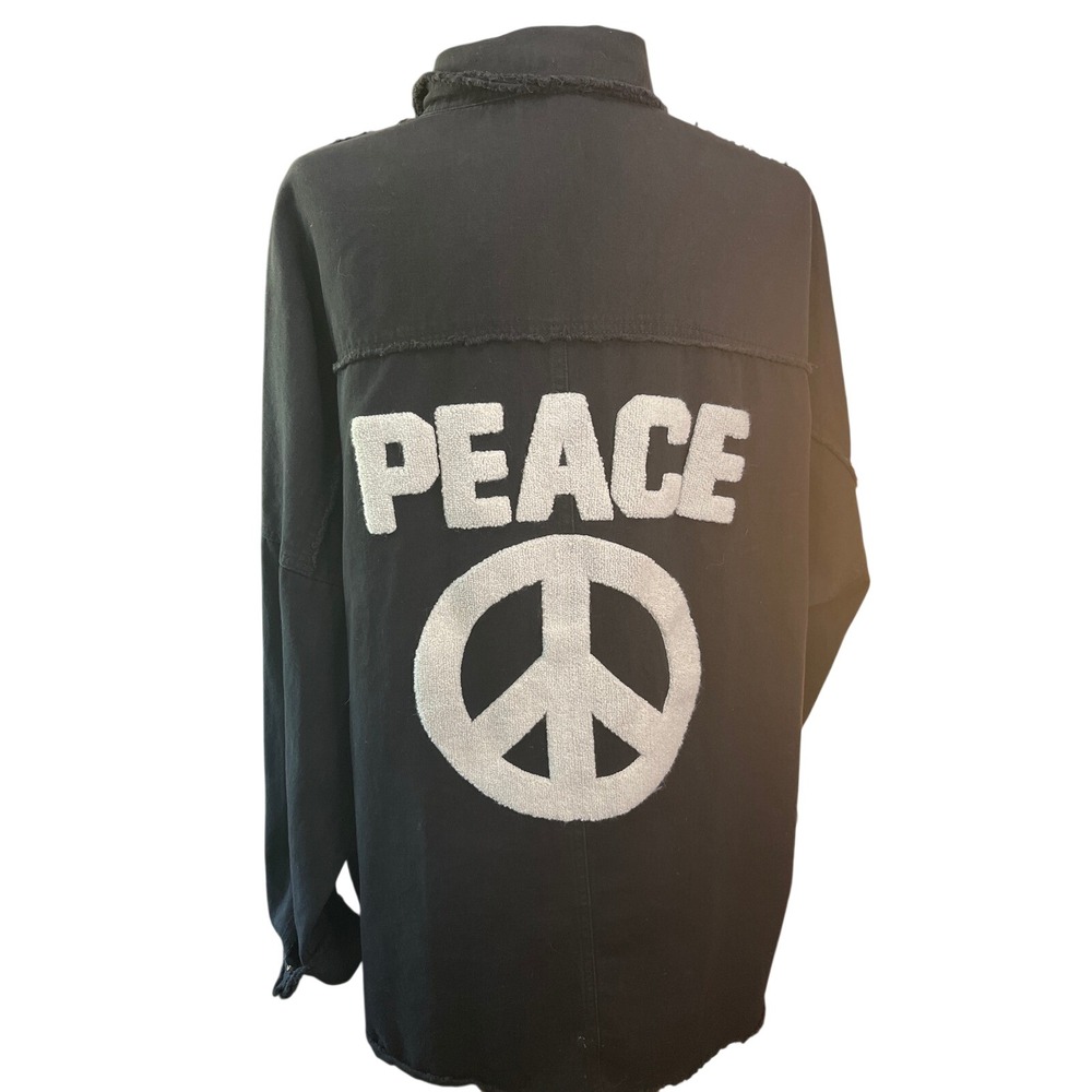 Davi & Dani Black Peace Sign Chenille Patch Denim Shacket Shirt Jacket Womens L